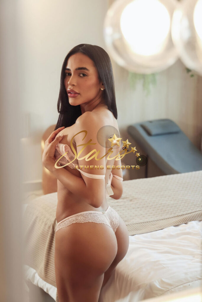 HELENA-ATHENS-ESCORT-LUXURY-6-683x1024